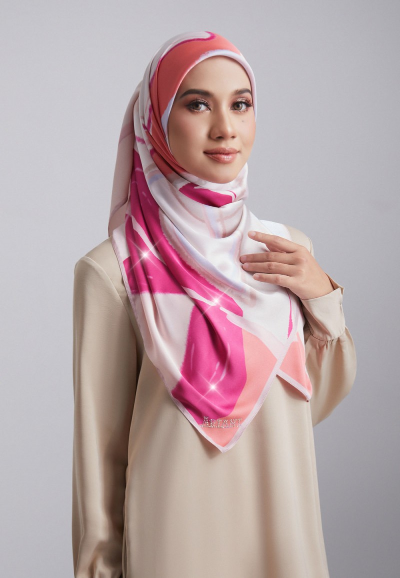 SQ SERIES CAYLA PRINTED DIAMOND