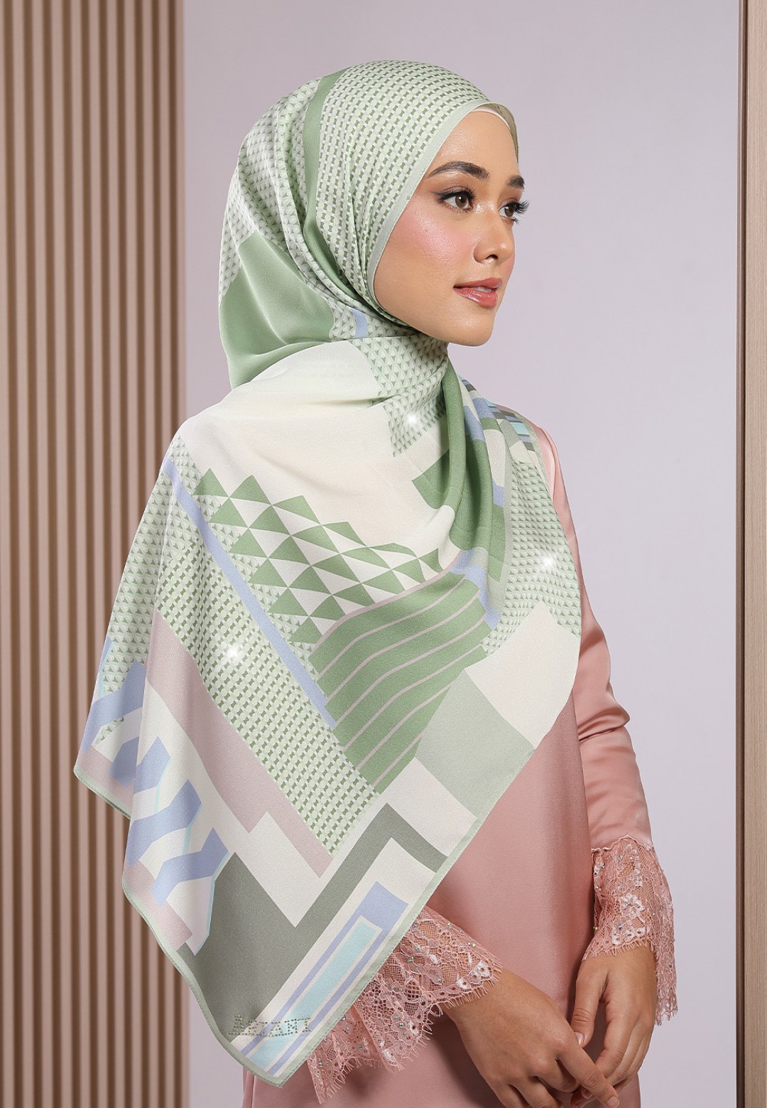 SHAWL SEANA  298 PTD DIAMOND