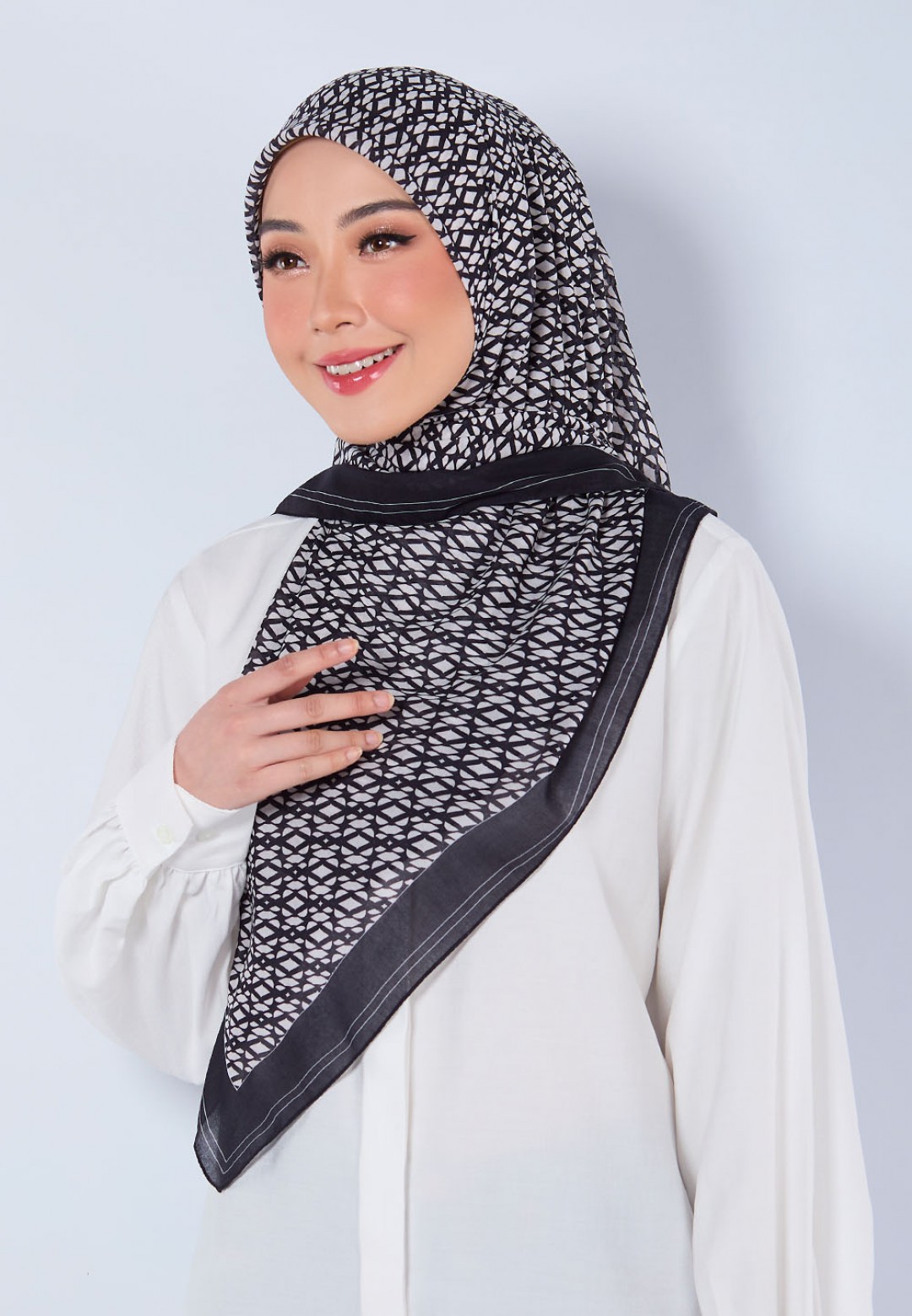 SQ ICONIC VOILE