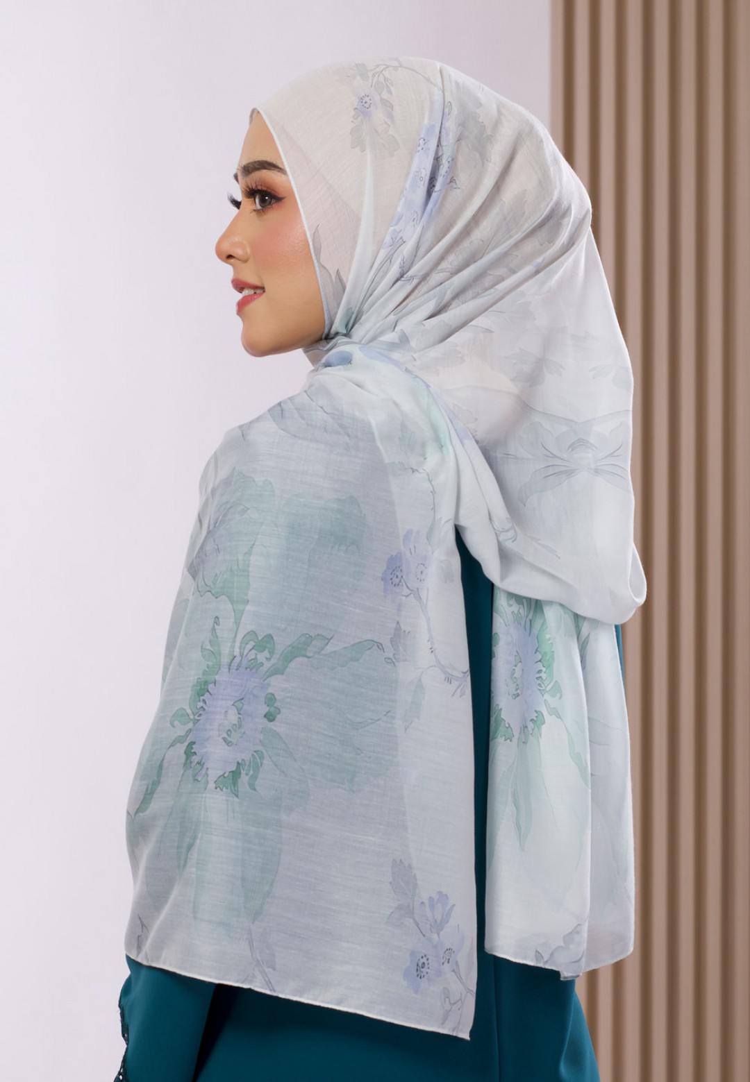 SHAWL AMBER VOILE PTD 119