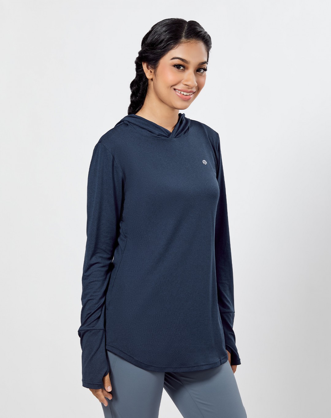 AGILE FITTED HOODIE (SHORT VERSION)