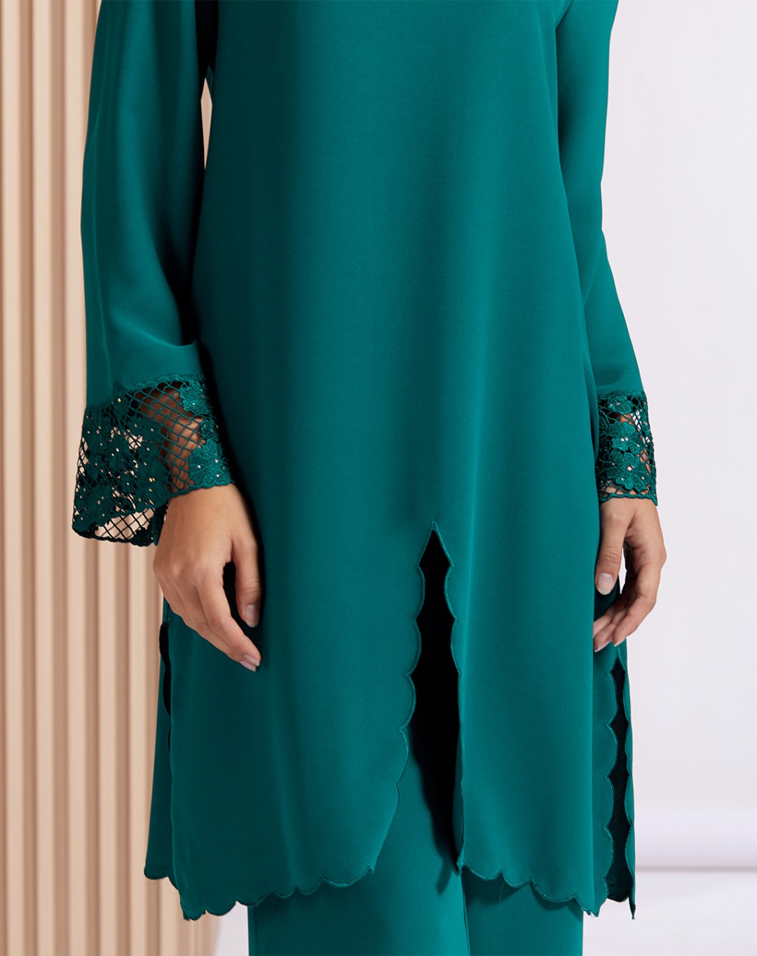 ASHNA PANTSUIT