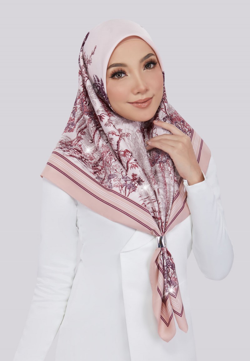 SQ ENCHANTED FOREST TWILL PTD  DIAMOND 289