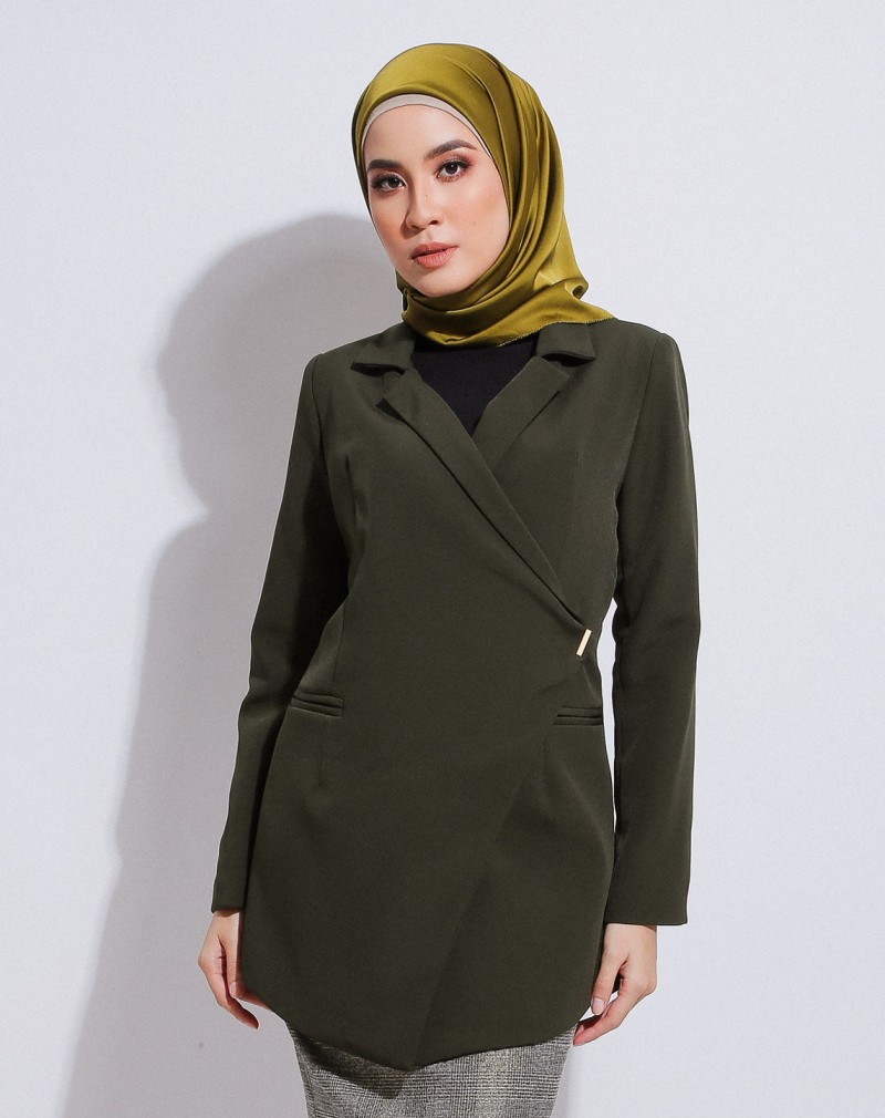 CAREELA BLAZER