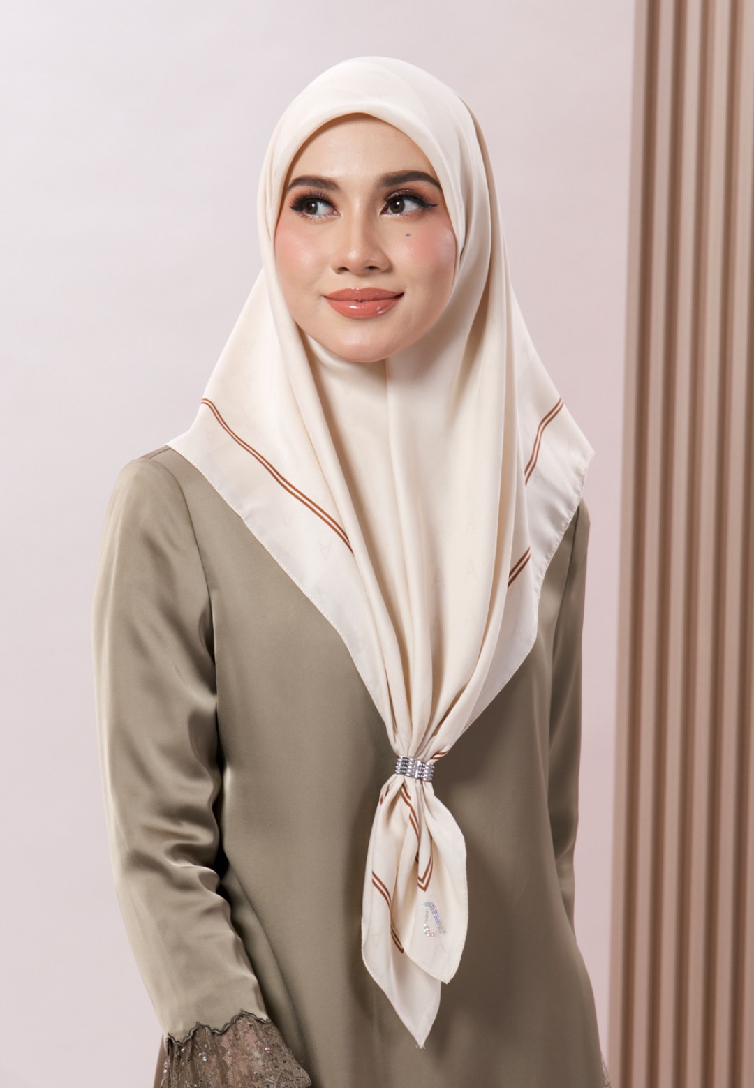 SQ JACQUARD TWILL BORDER (MINI) 189 (B2)