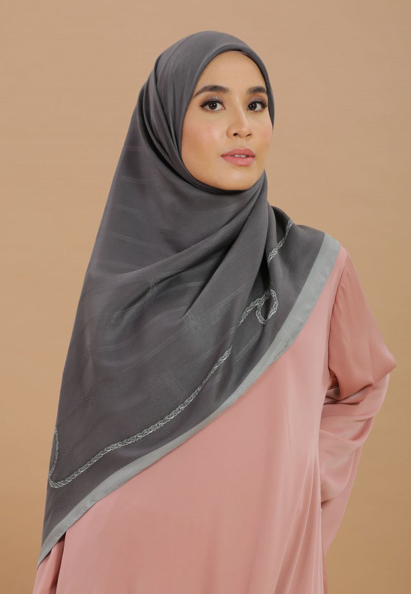 SQ 199 MAYRAA JACQUARD TWILL