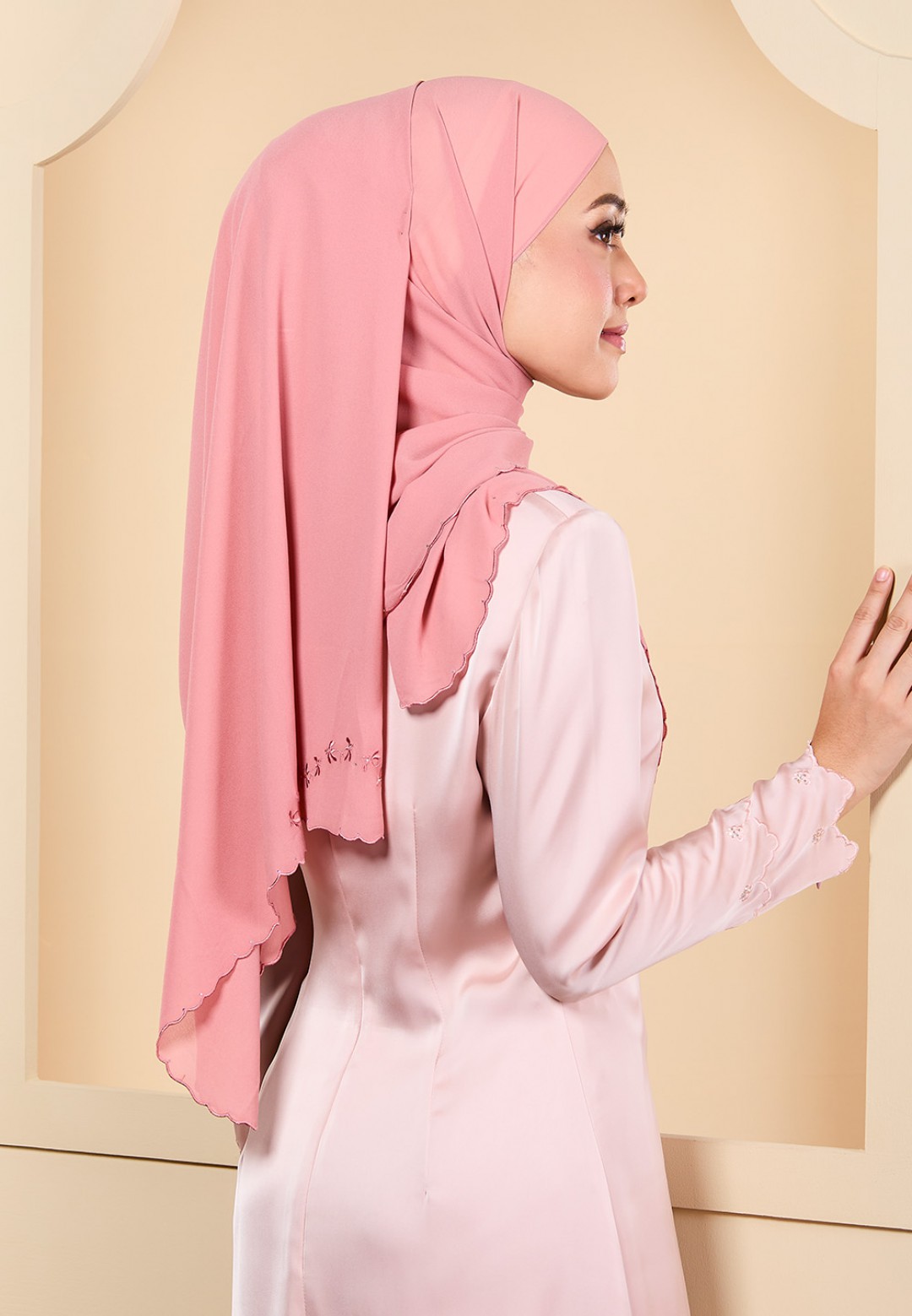 SHAWL DLUXE PLAIN EMBROIDERY