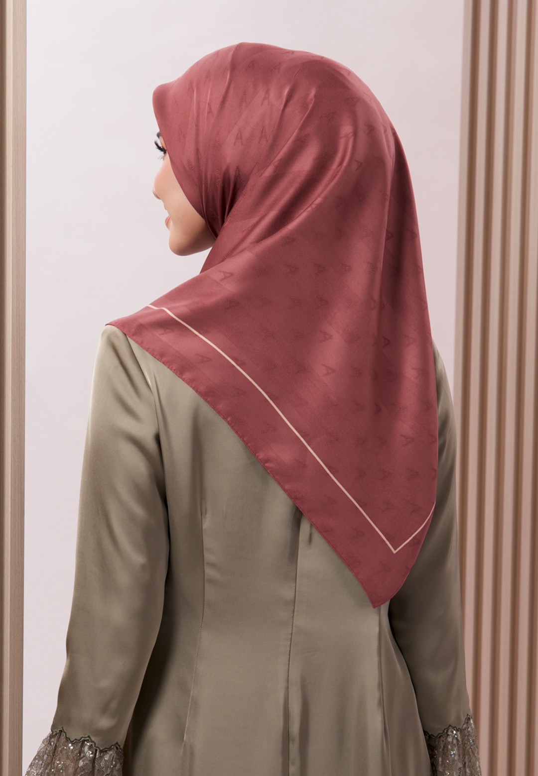 SQ JACQUARD TWILL BORDER (STD) 199 (B2)