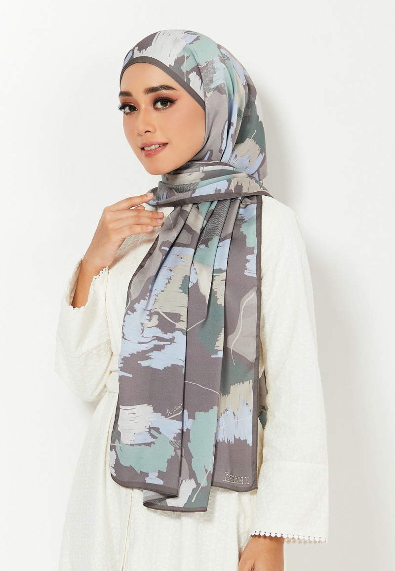 THE DREAMSCAPE SHAWL PRINTED