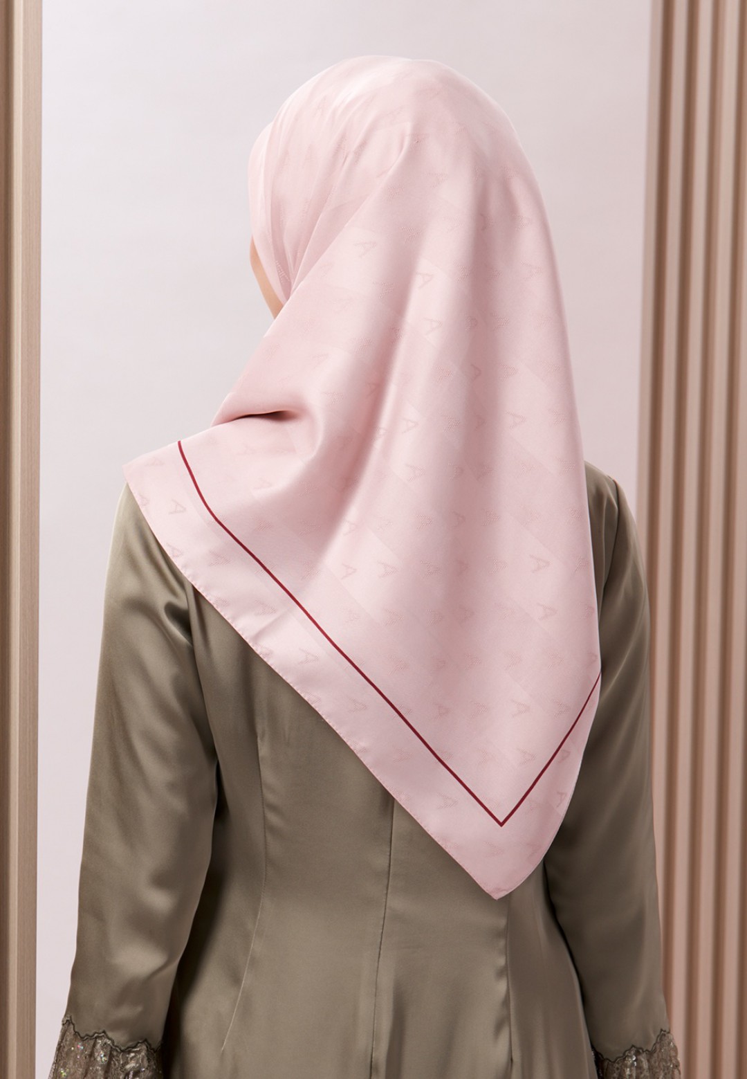 SQ JACQUARD TWILL BORDER (STD) 199 (B2)