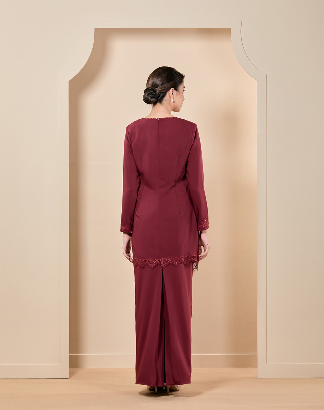 EDITA BAJU KURUNG
