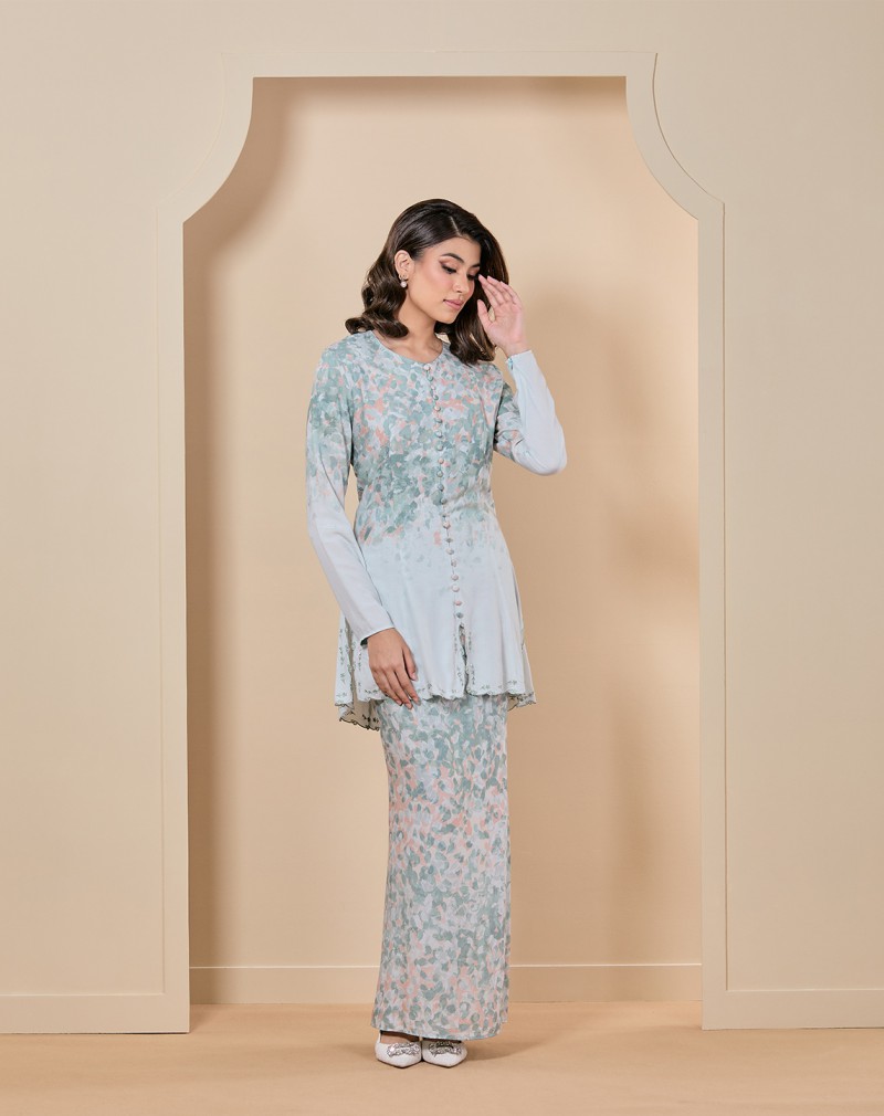 ELOWEN BAJU KURUNG