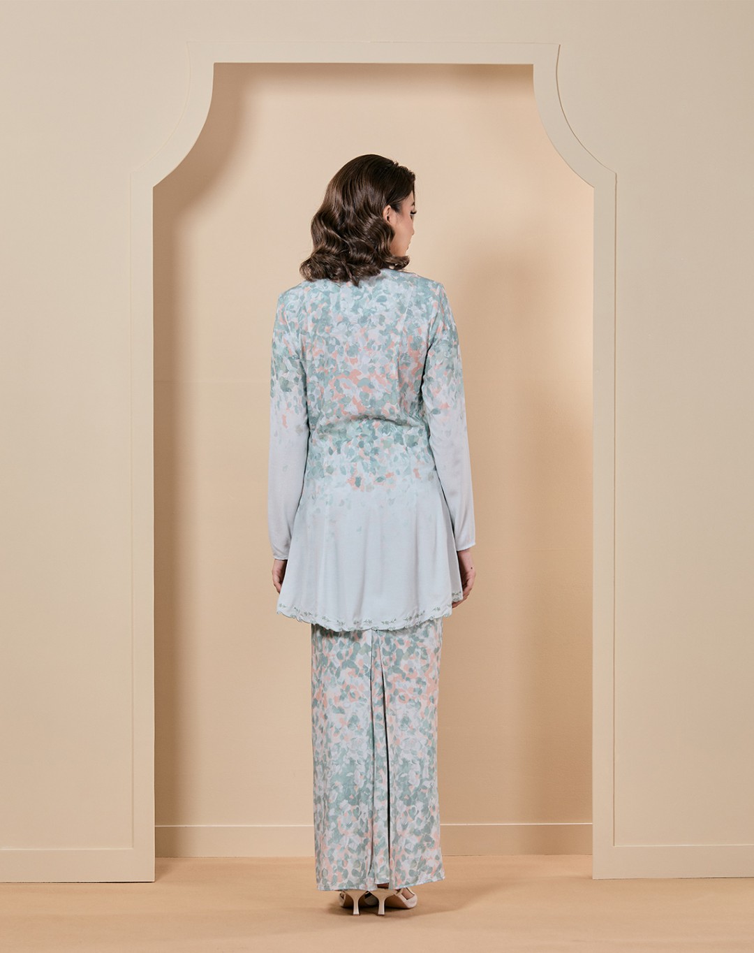 ELOWEN BAJU KURUNG