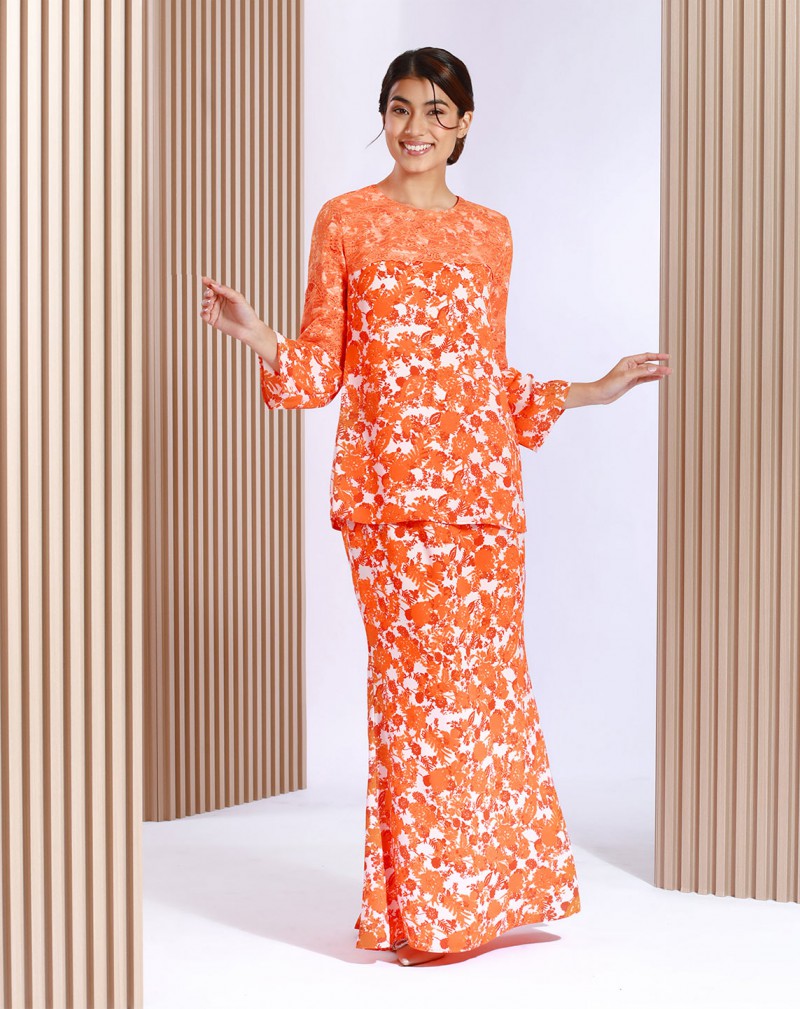 FELICIA BAJU KURUNG