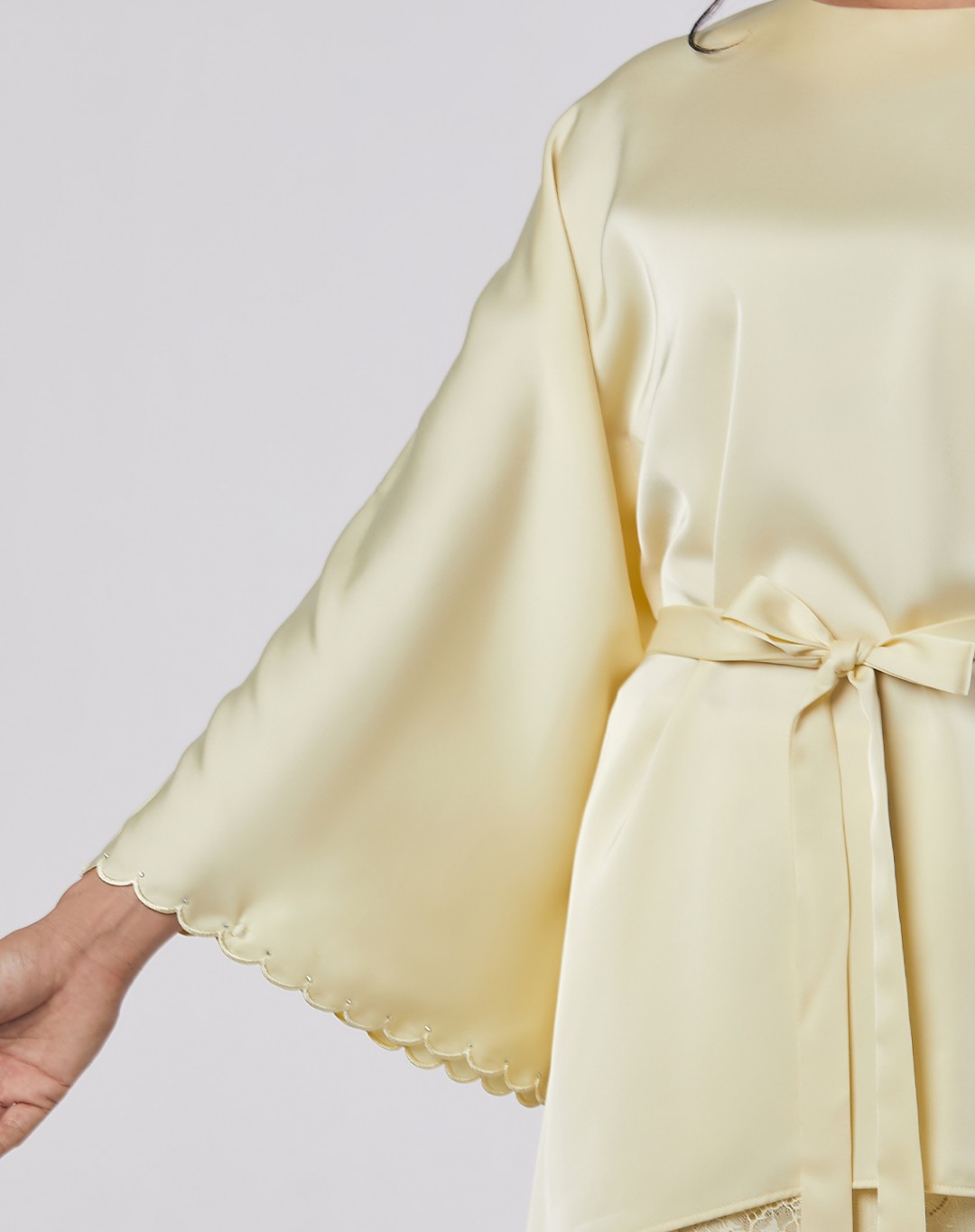GHAZLINA BAJU KURUNG