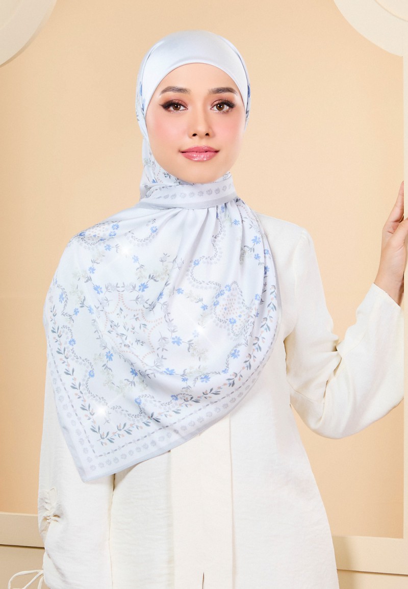 SQ TANIA PRINTED DIAMOND