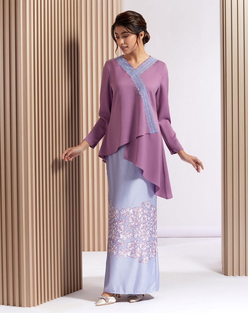 JULEANA BAJU KURUNG