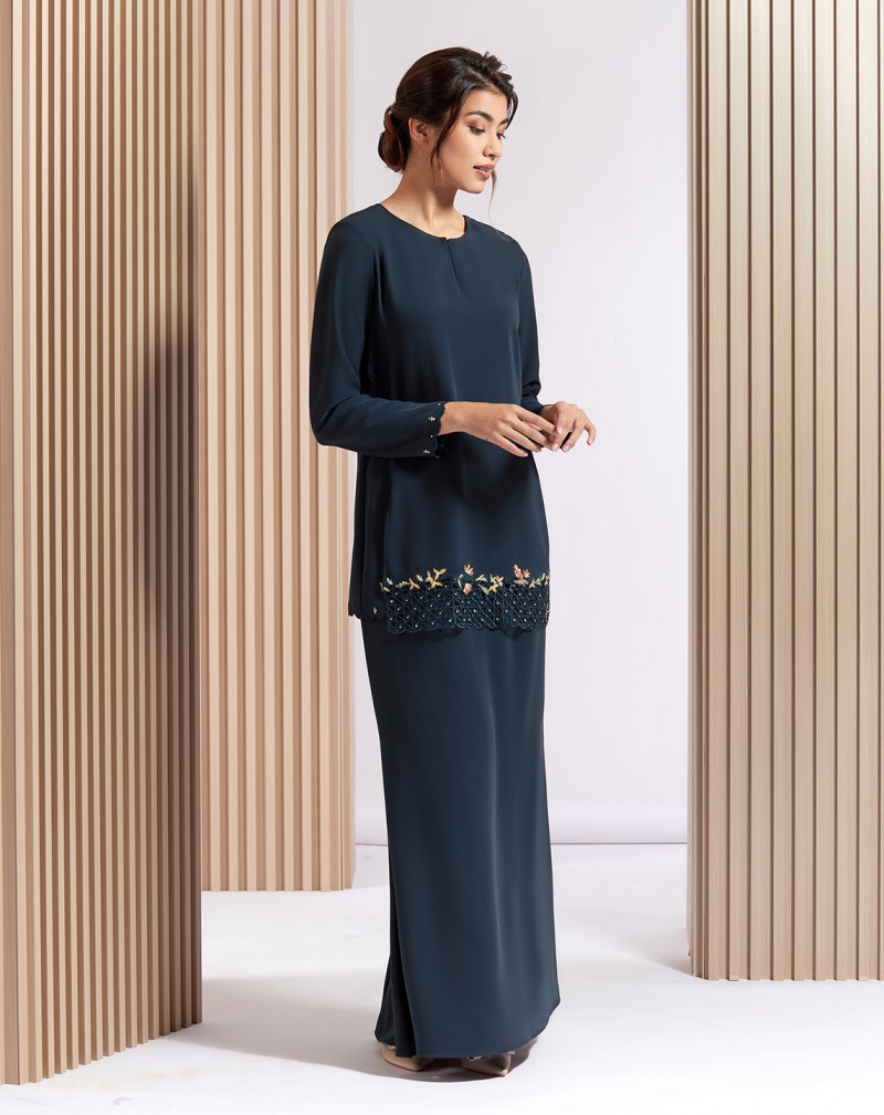 KALEELA BAJU KURUNG