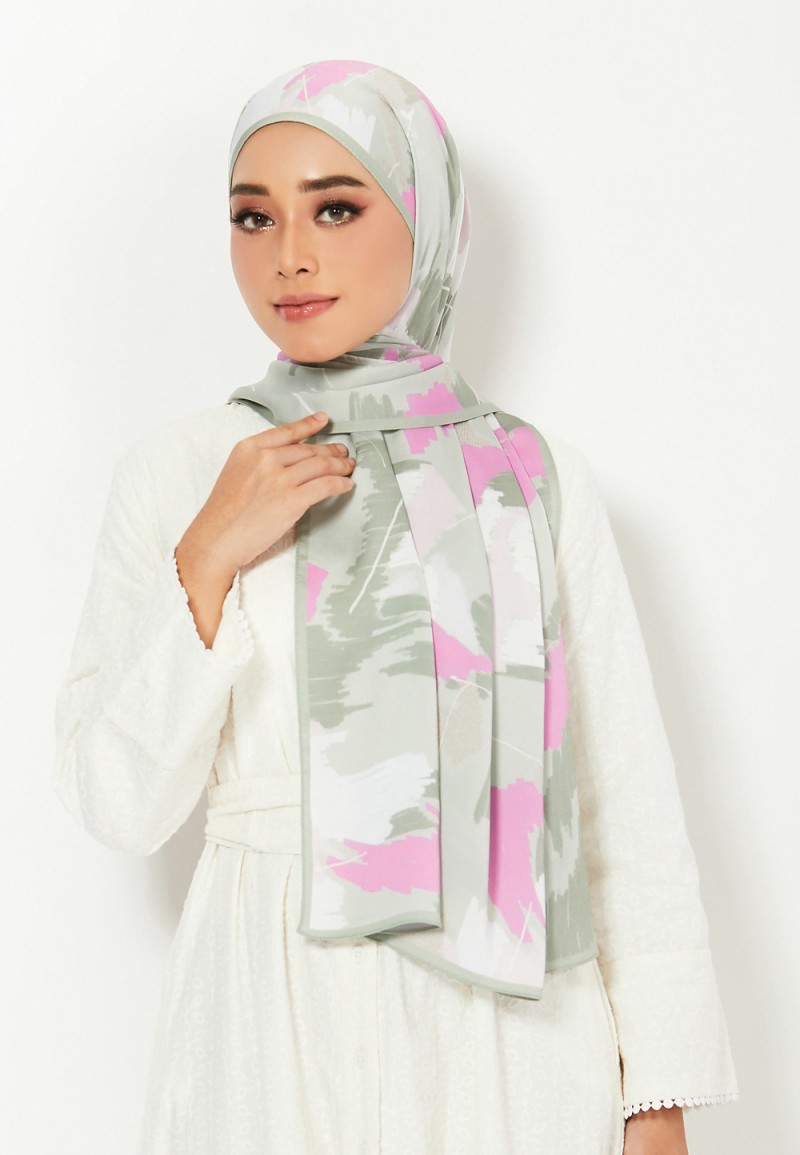THE DREAMSCAPE SHAWL PRINTED