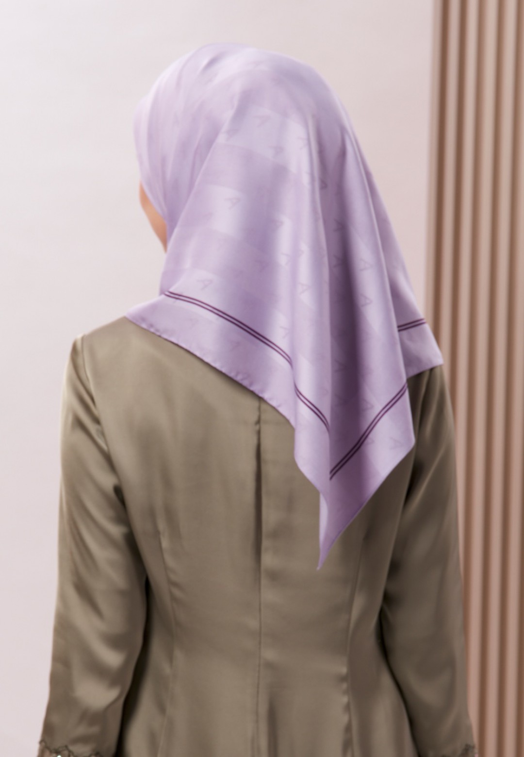 SQ JACQUARD TWILL BORDER (MINI) 189 (B2)