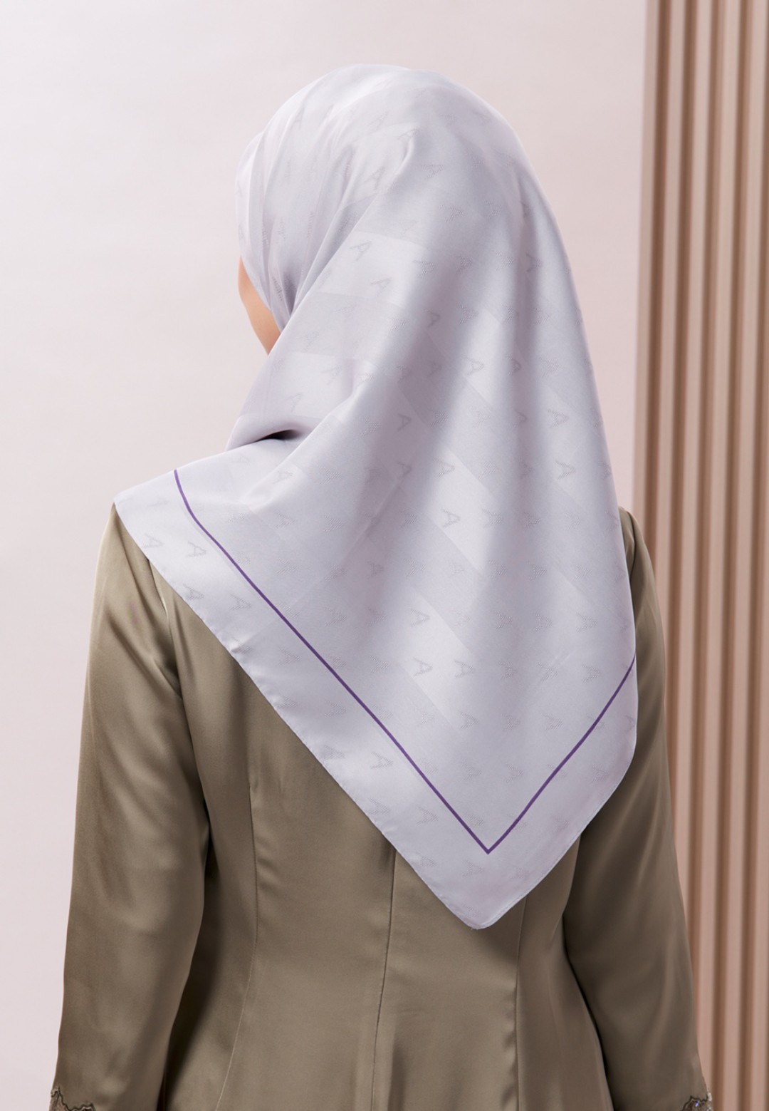 SQ JACQUARD TWILL BORDER (STD) 199 (B2)