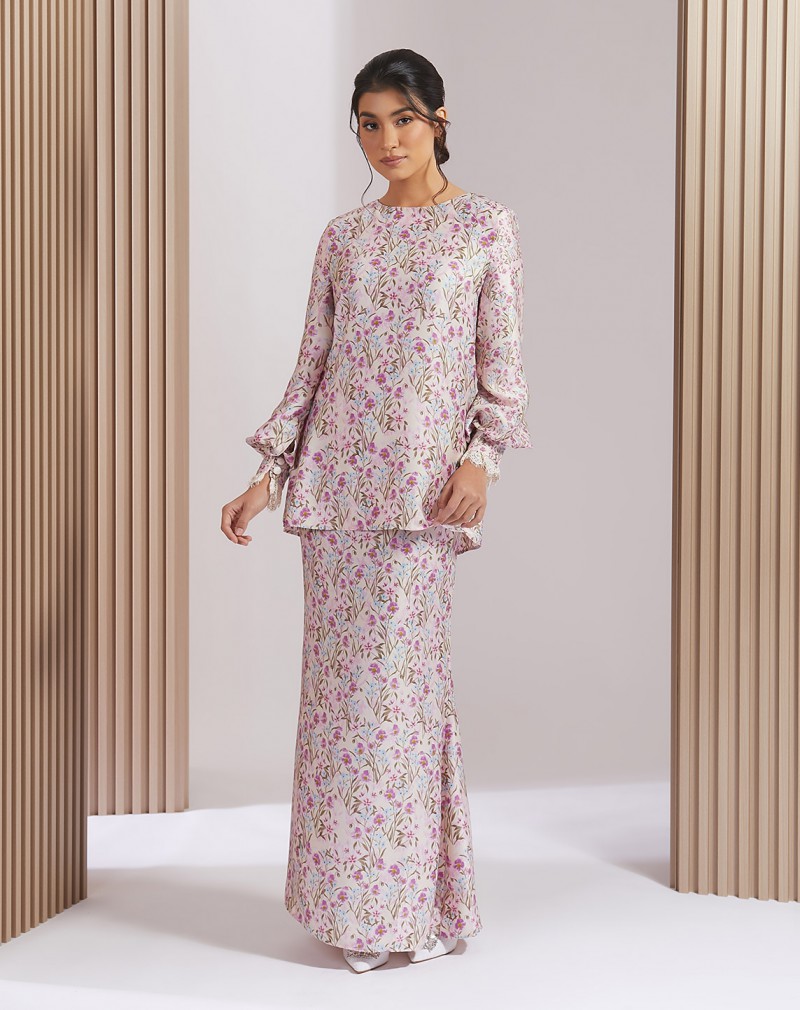 LEIA BAJU KURUNG