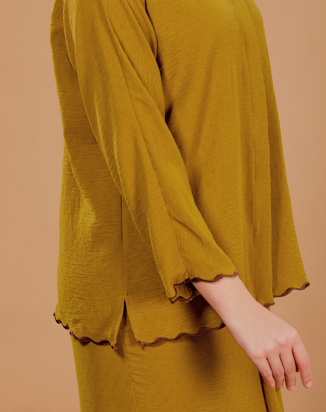 LETITIA BAJU KURUNG