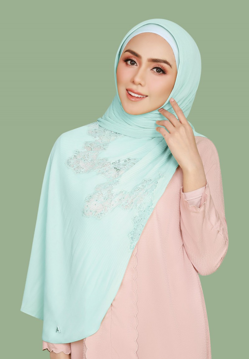 SHAWL PRETTY PLEATS LACE DIAMOND 298