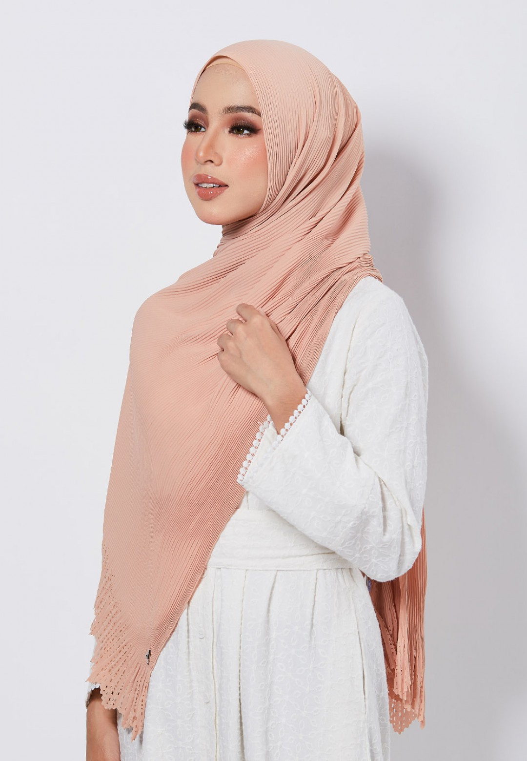 SHAWL LASERCUT PRETTY PLEATS 209
