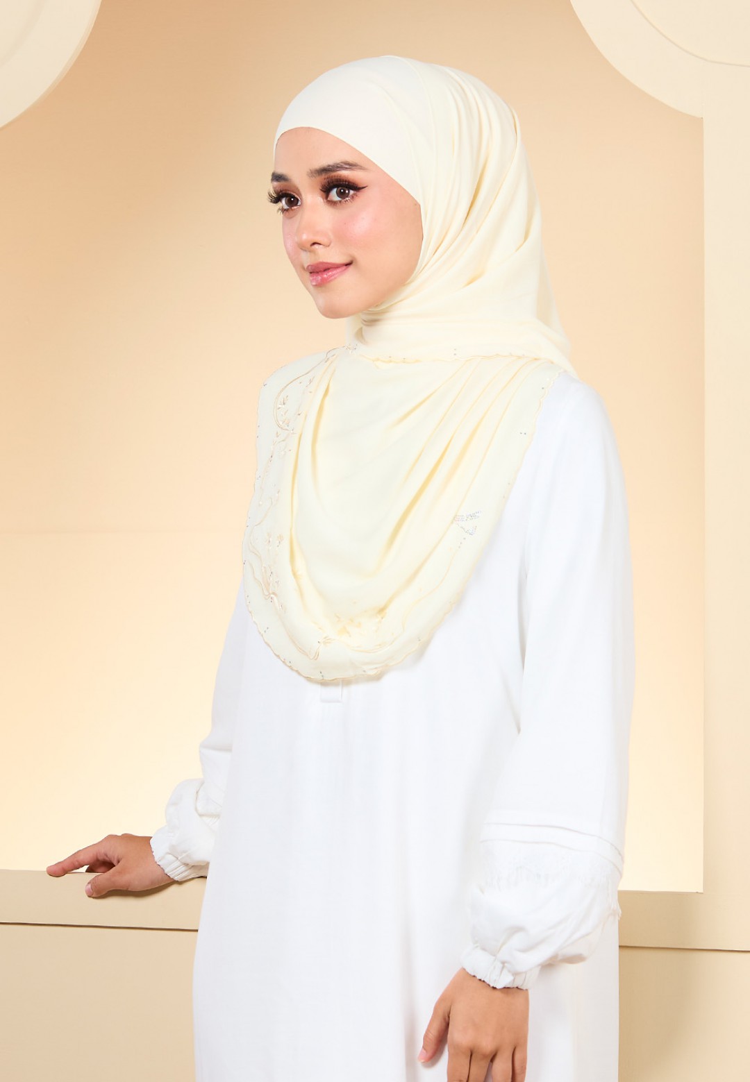 SHAWL JUITA PLAIN EMBROIDERY