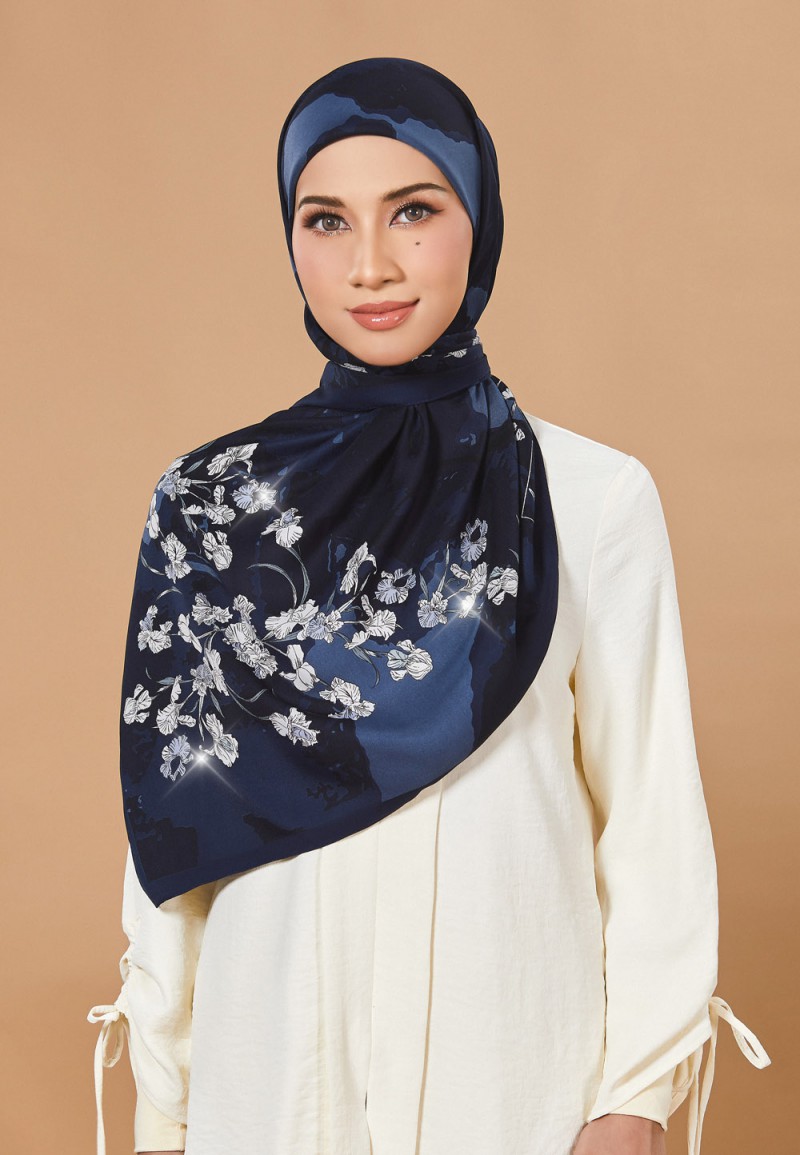 SQ BECCA TWILL PRINTED DIAMOND
