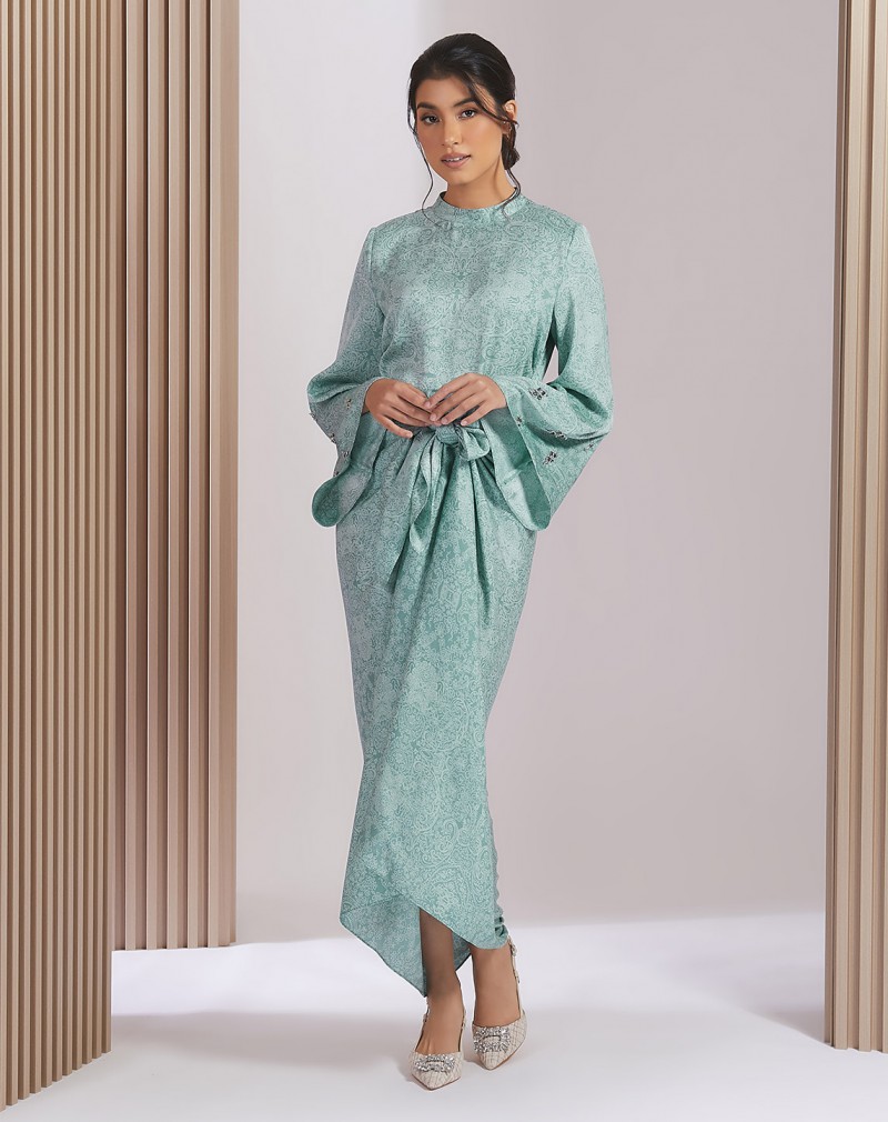 NADEERA BAJU KURUNG