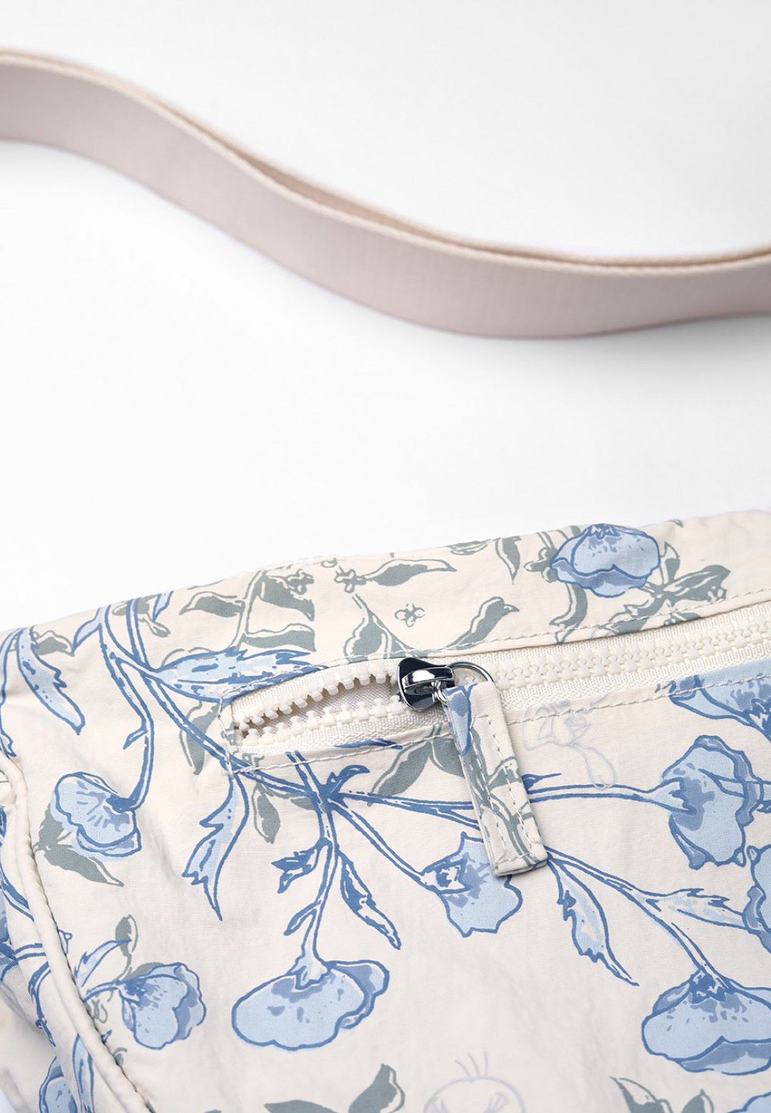 TWEETY PIE CROSSBODY BAG