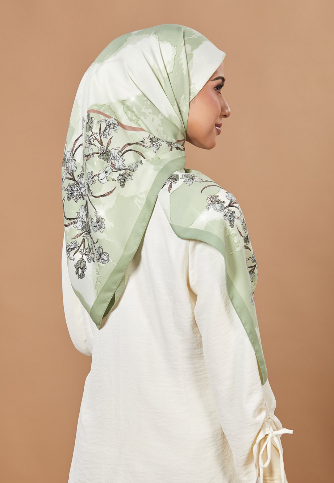 SQ BECCA TWILL PRINTED DIAMOND