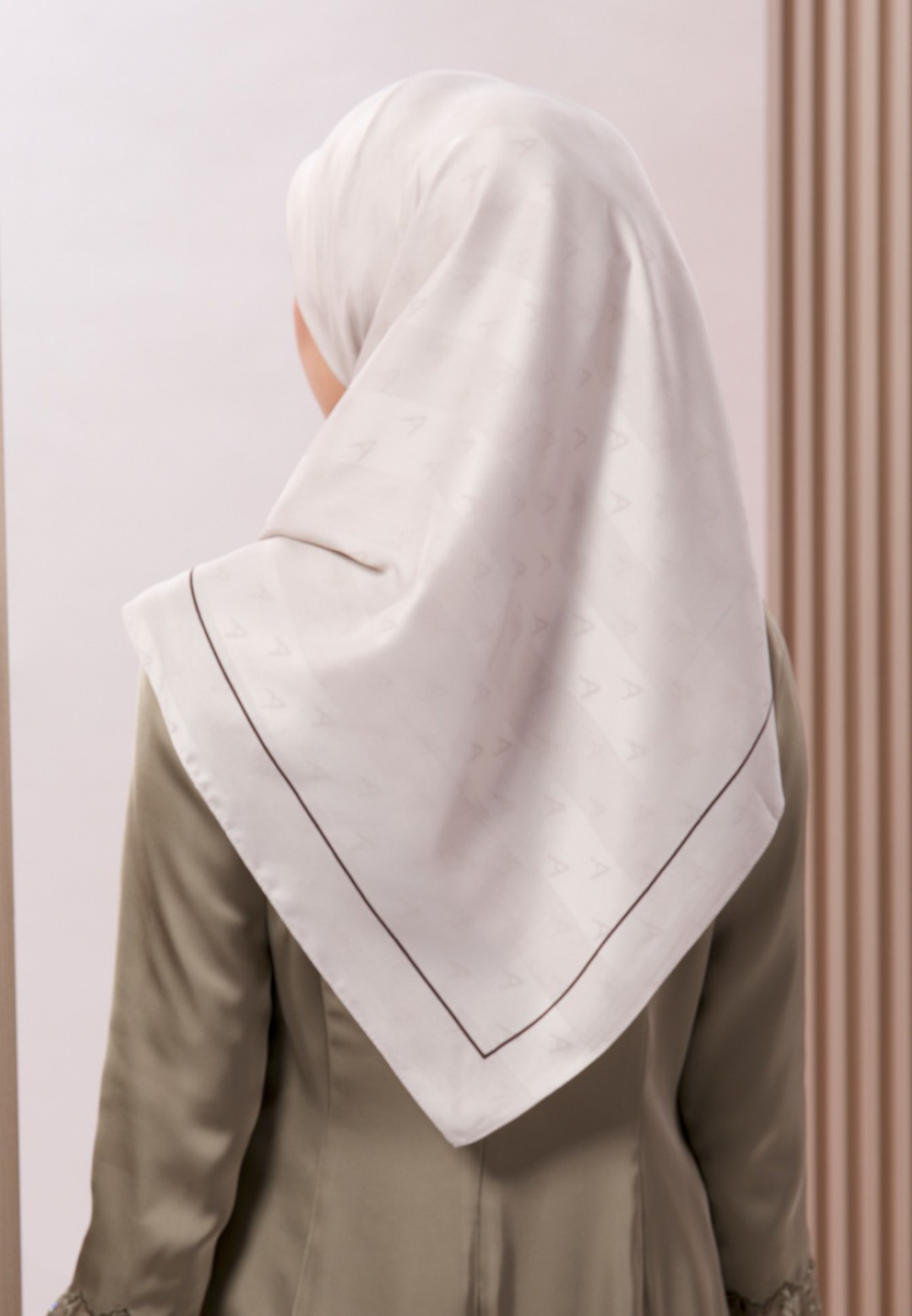 SQ JACQUARD TWILL BORDER (STD) 199 (B2)