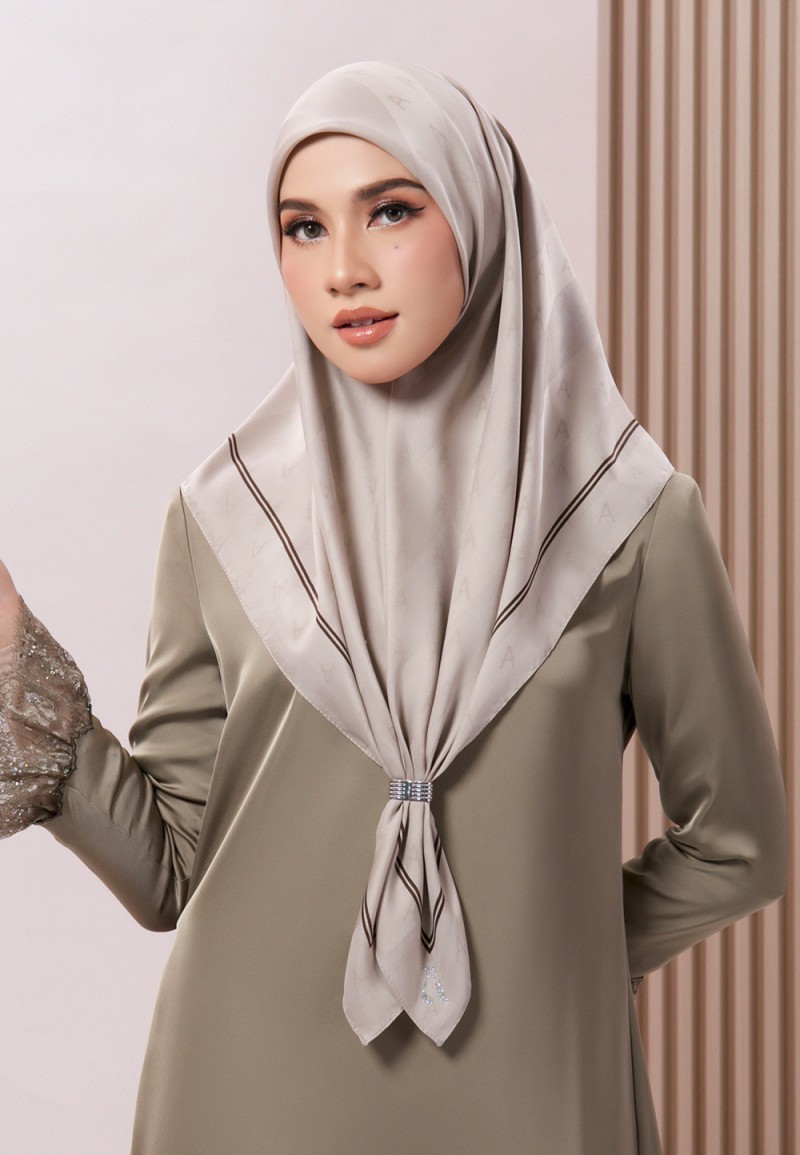 SQ JACQUARD TWILL BORDER (MINI) 189 (B2)