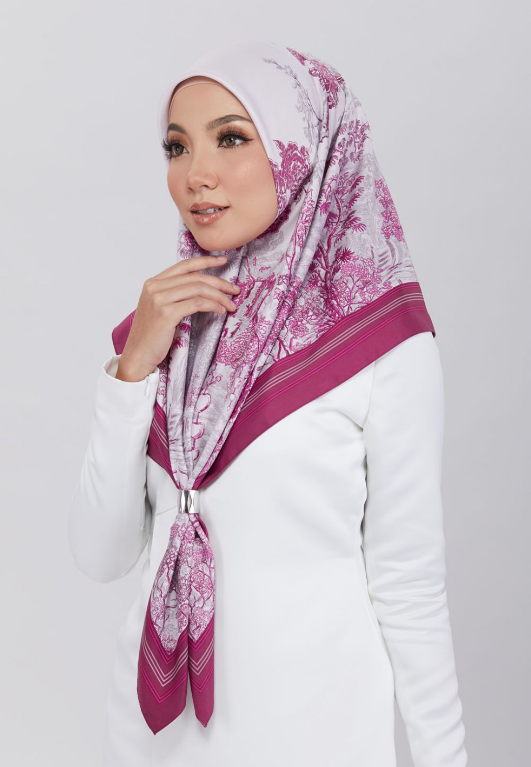 SQ ENCHANTED FOREST TWILL PTD 190