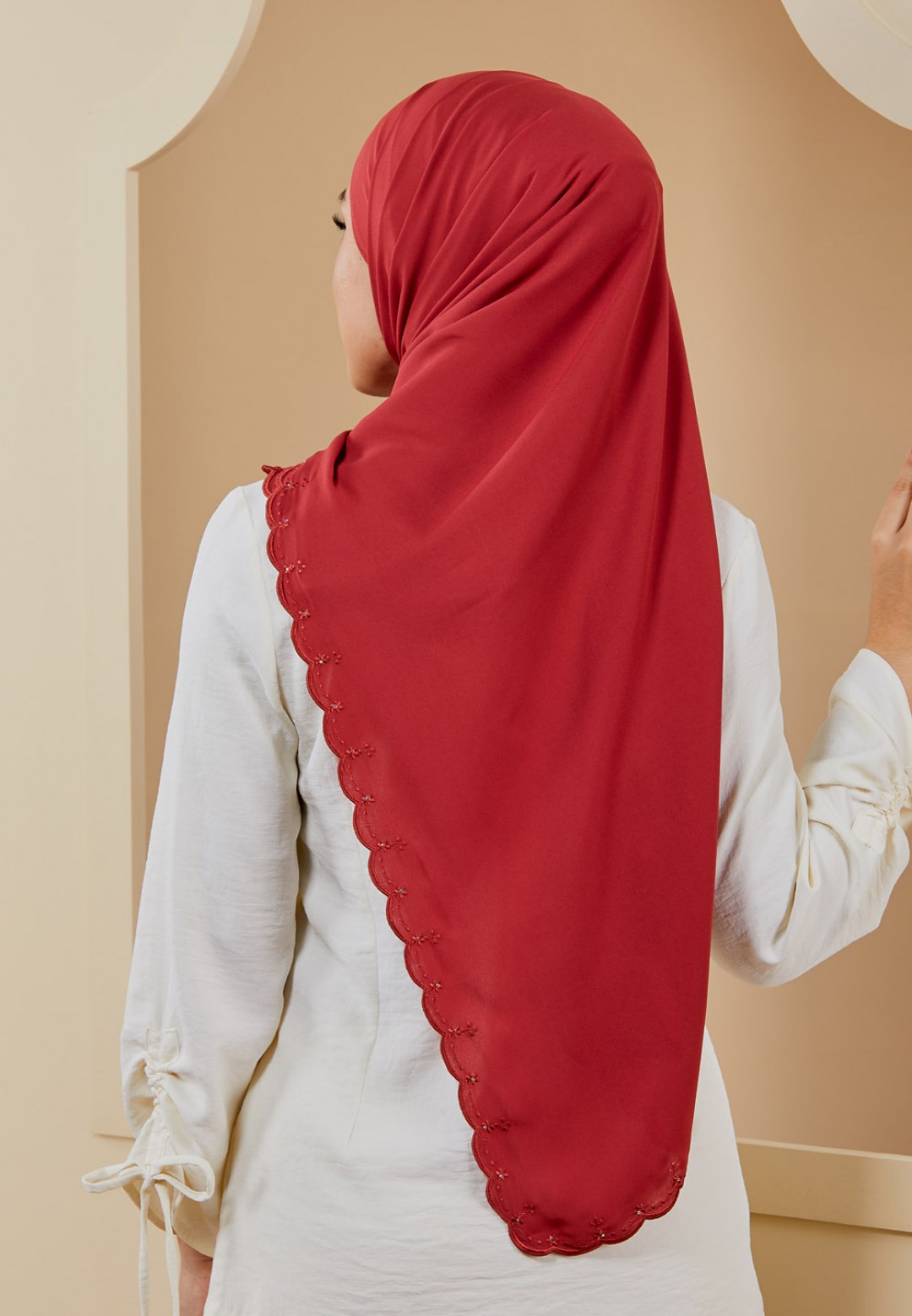 SHAWL EMBROIDERY DAHLIA