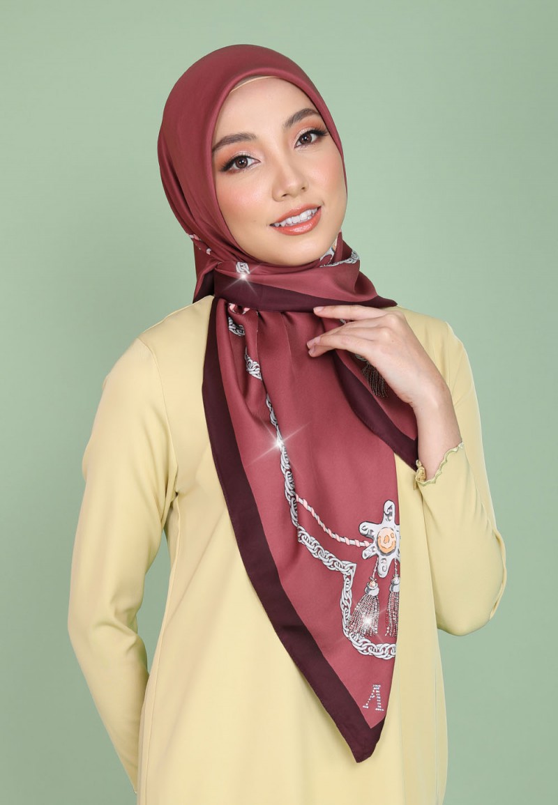 SQ TWIN TASSEL PTD DIAMOND 289
