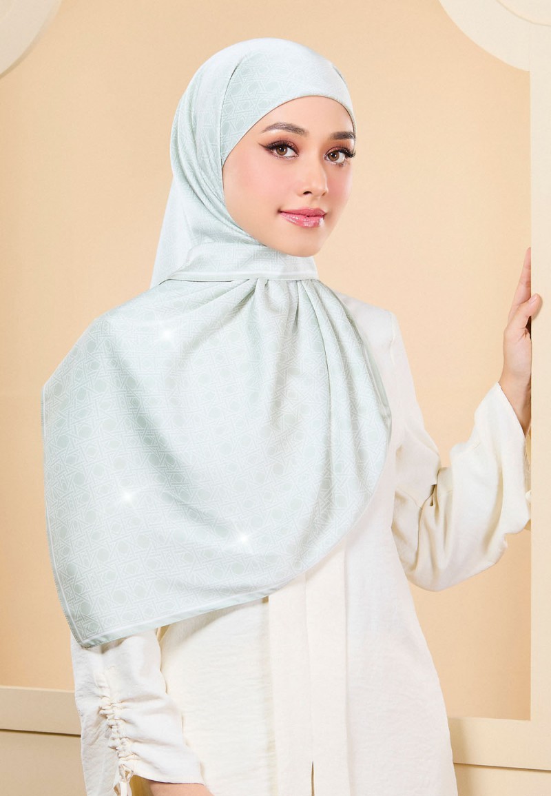 SQ REESE PRINTED DIAMOND
