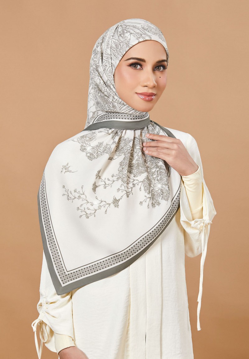 SQ KAMALIA PRINTED DIAMOND