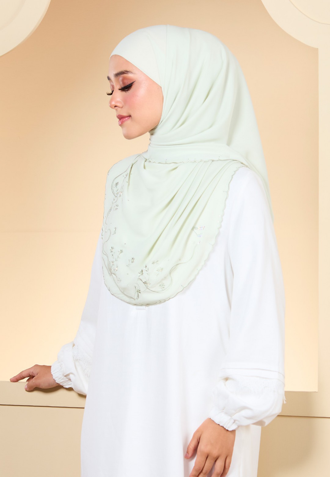 SHAWL JUITA PLAIN EMBROIDERY