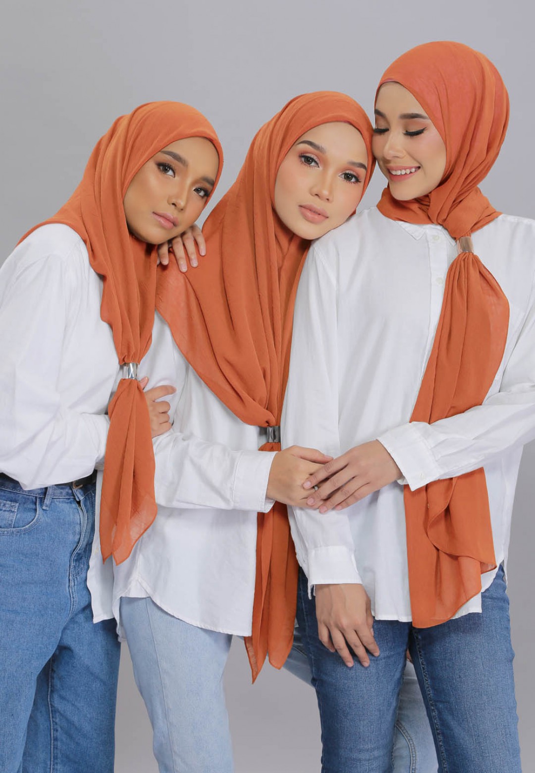 SHAWL 119 CRYSTAL EDITION BY ARIANI