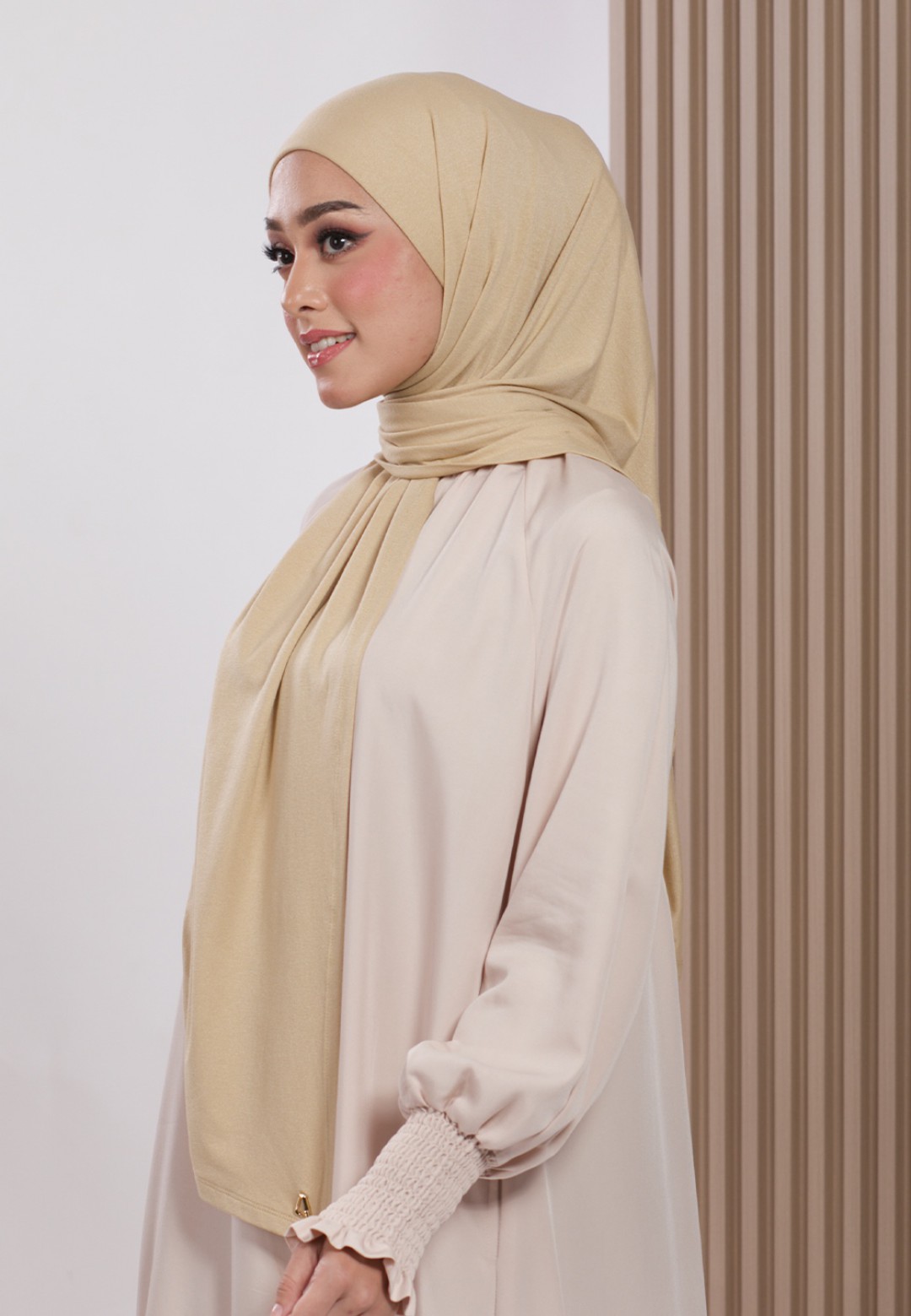 AFRAH INSTANT SHAWL  TIE BACK