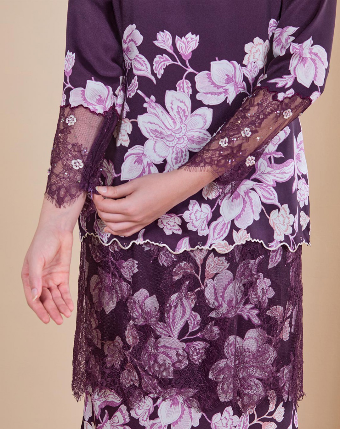 SANIYA BAJU KURUNG