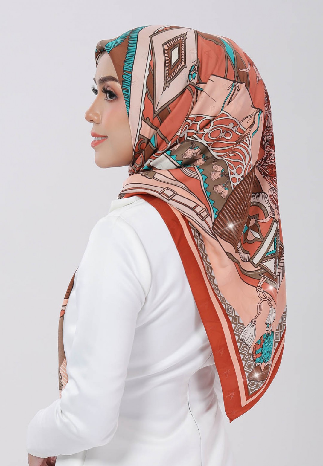 SQ POETIC PEAK TWILL PTD DIAMOND 289