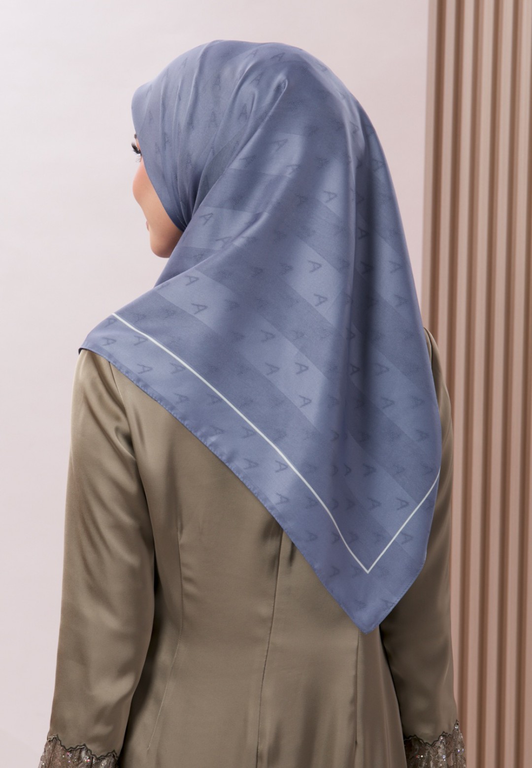SQ JACQUARD TWILL BORDER (STD) 199 (B2)