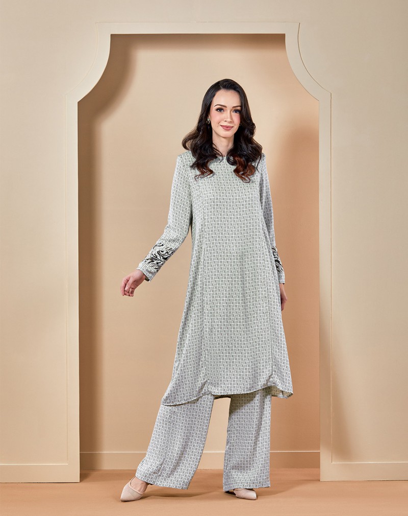 TATIANA PANTSUIT