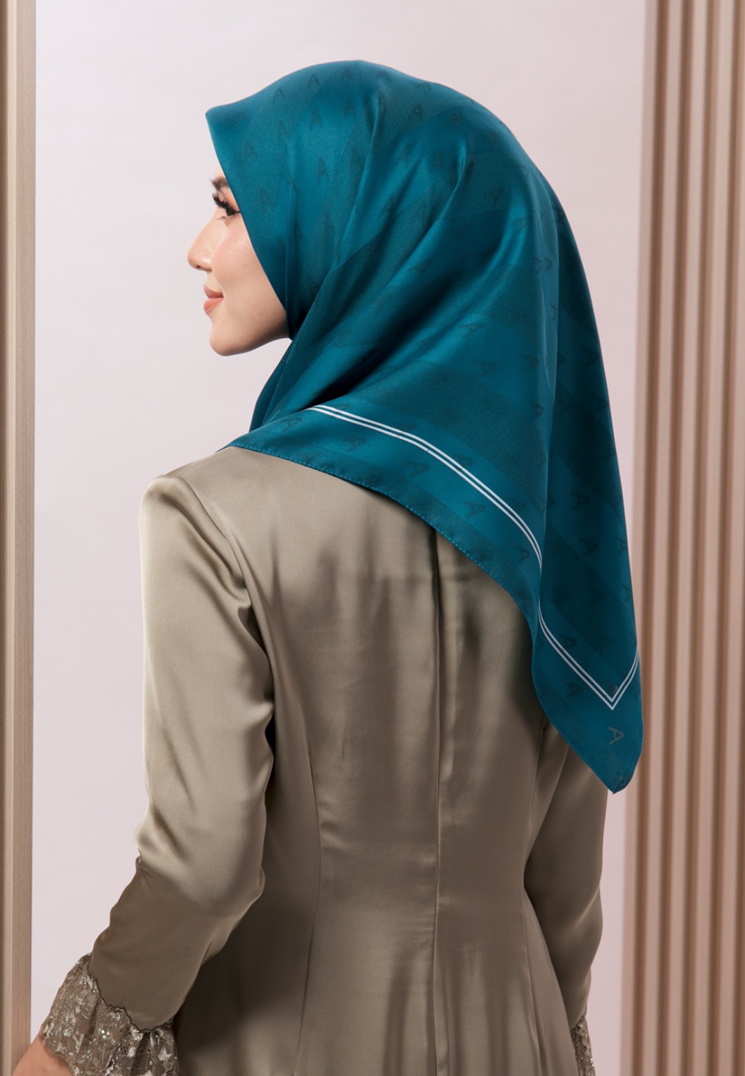 SQ JACQUARD TWILL BORDER (MINI) 189 (B2)