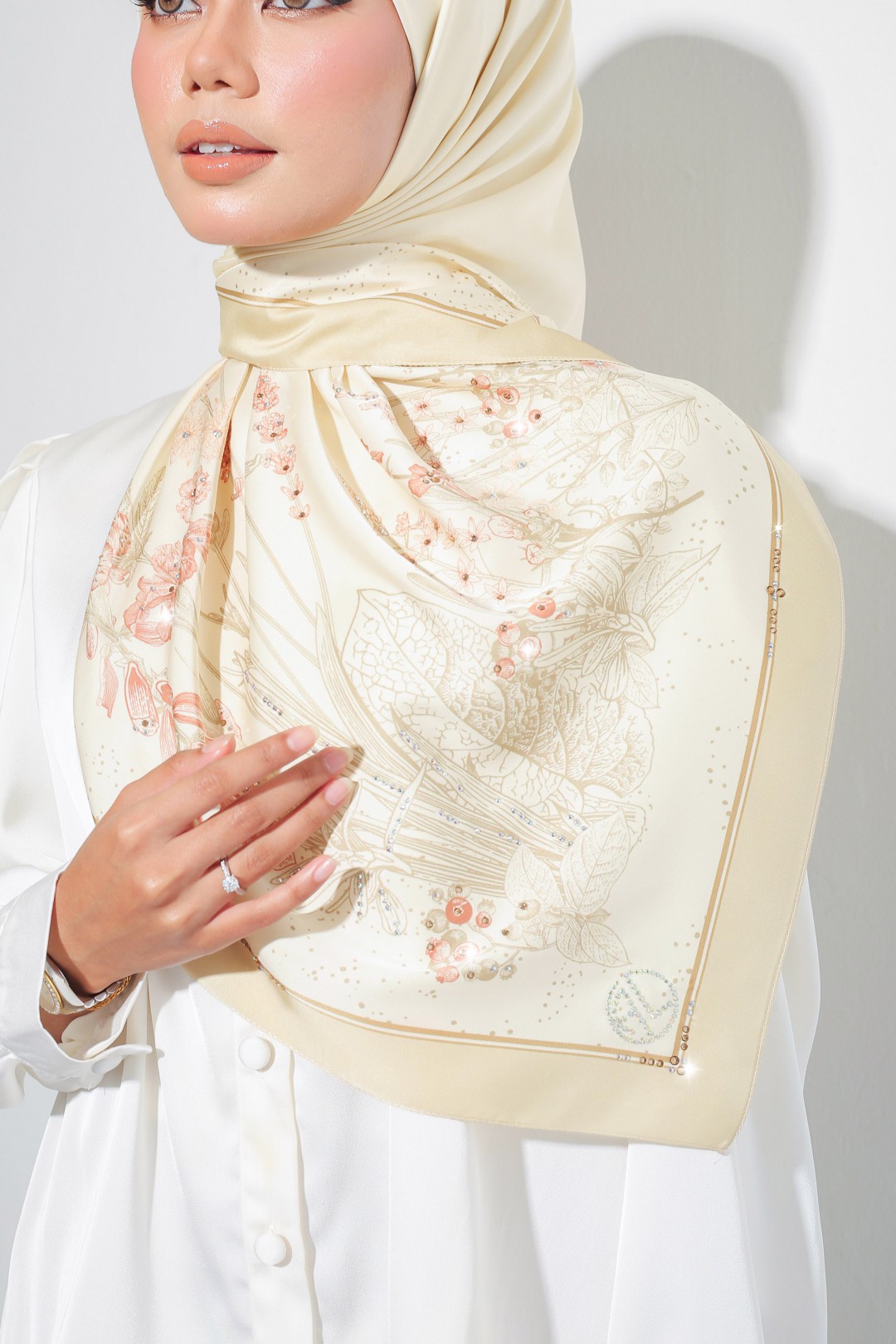 SQUARE TILLIE PRINTED DIAMOND